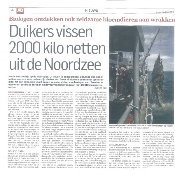 Duikers vissen 2000 kilo netten uit de Noordzee